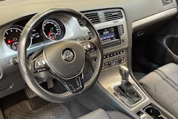 musta Volkswagen Golf 2015 kuva 9.