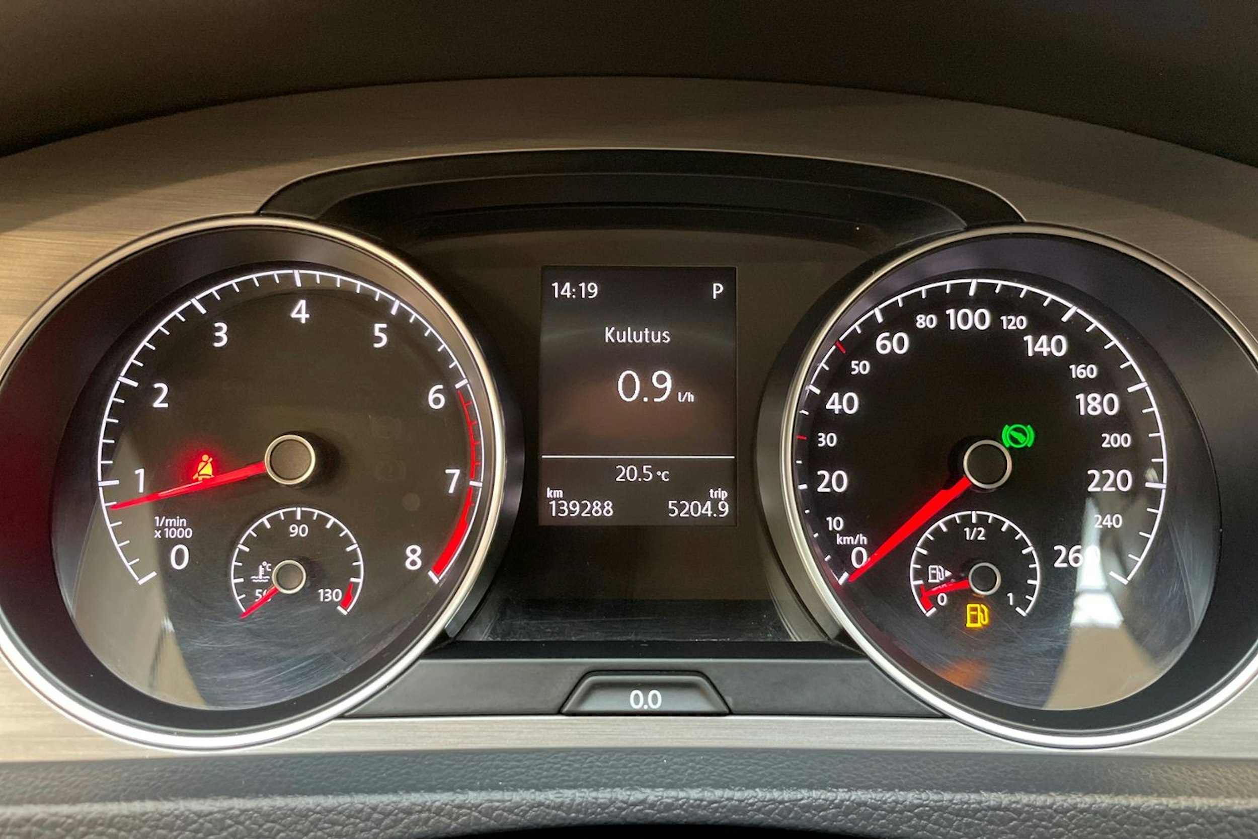 musta Volkswagen Golf 2015 kuva 16.