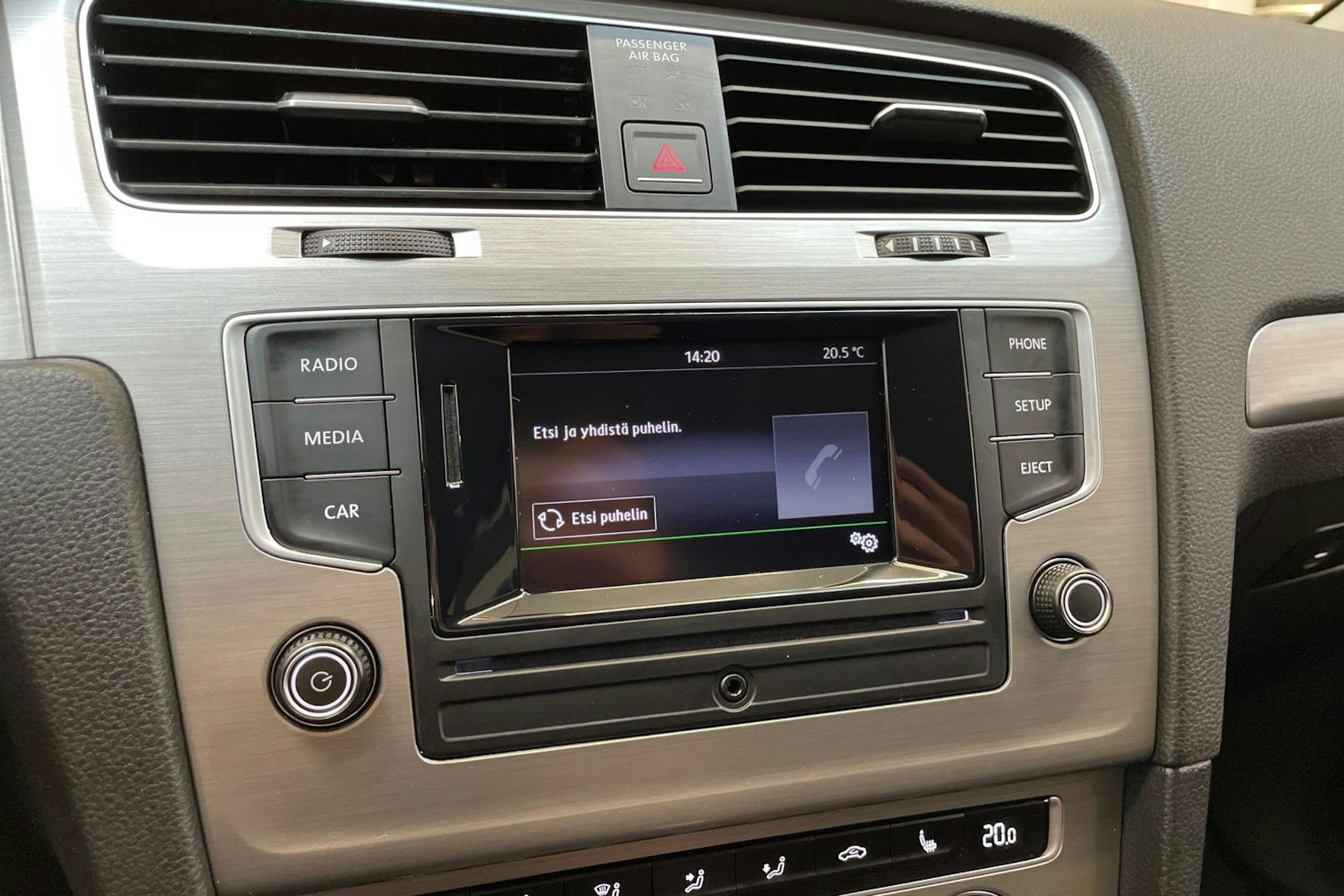 musta Volkswagen Golf 2015 kuva 19.