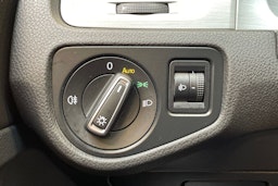 musta Volkswagen Golf 2015 kuva 25.