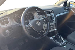 harmaa Volkswagen Golf 2015 kuva 3.