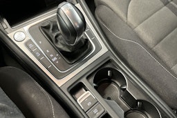 sininen Volkswagen Golf 2015 kuva 20.