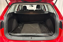 punainen Volkswagen Golf 2015 kuva 41.