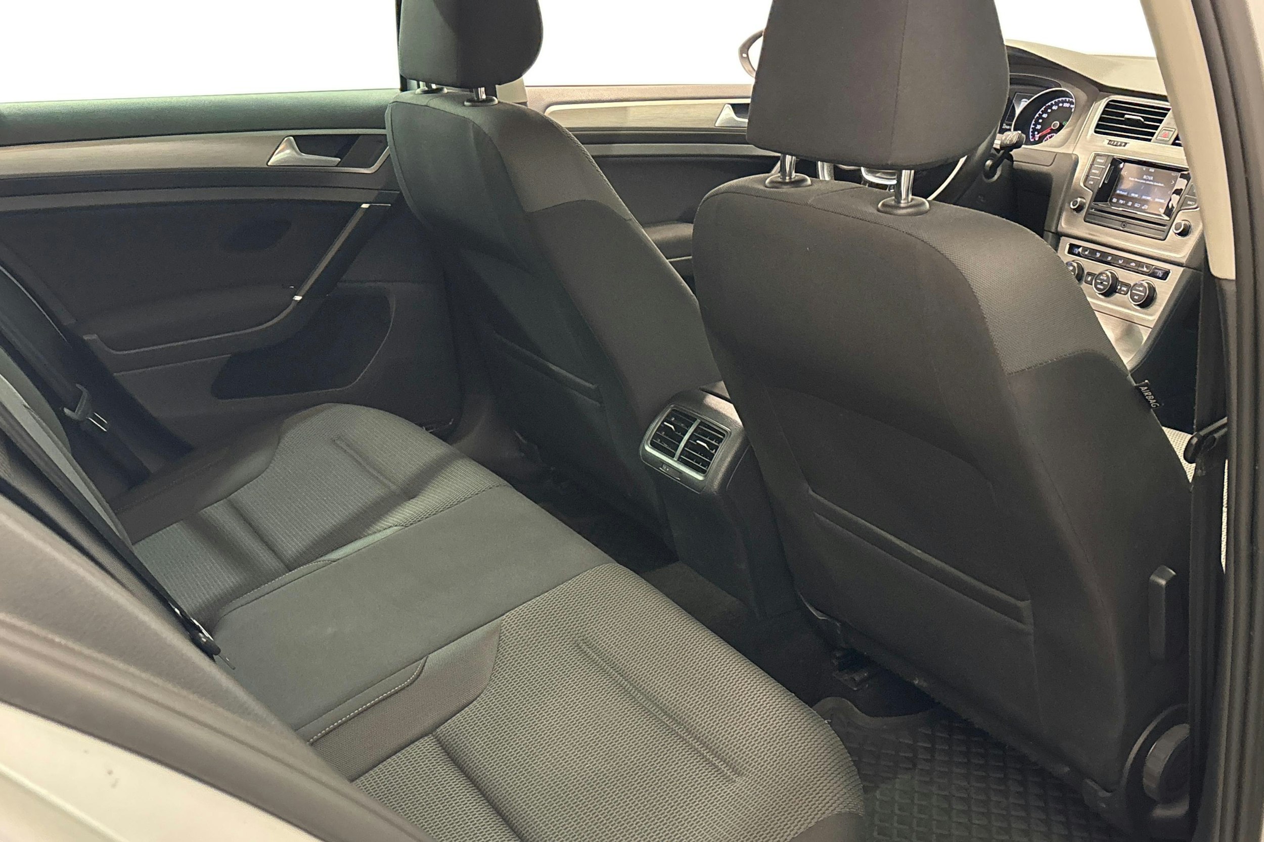 hopea Volkswagen Golf 2015 kuva 11.