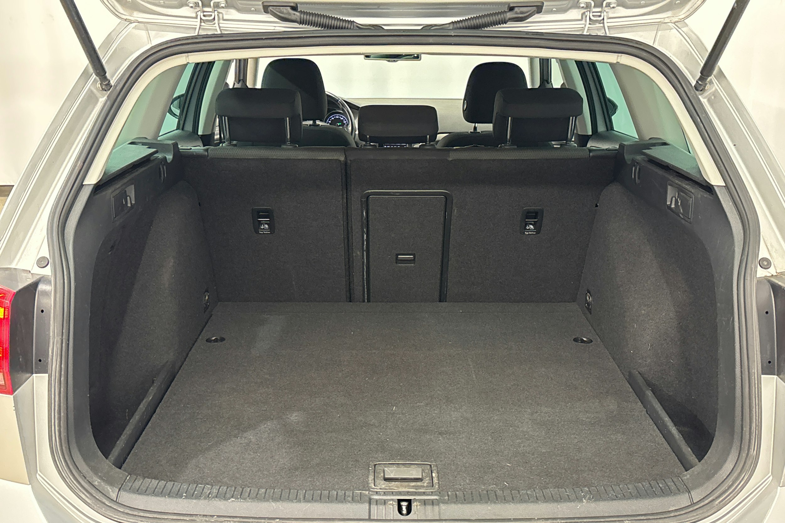 hopea Volkswagen Golf 2015 kuva 14.