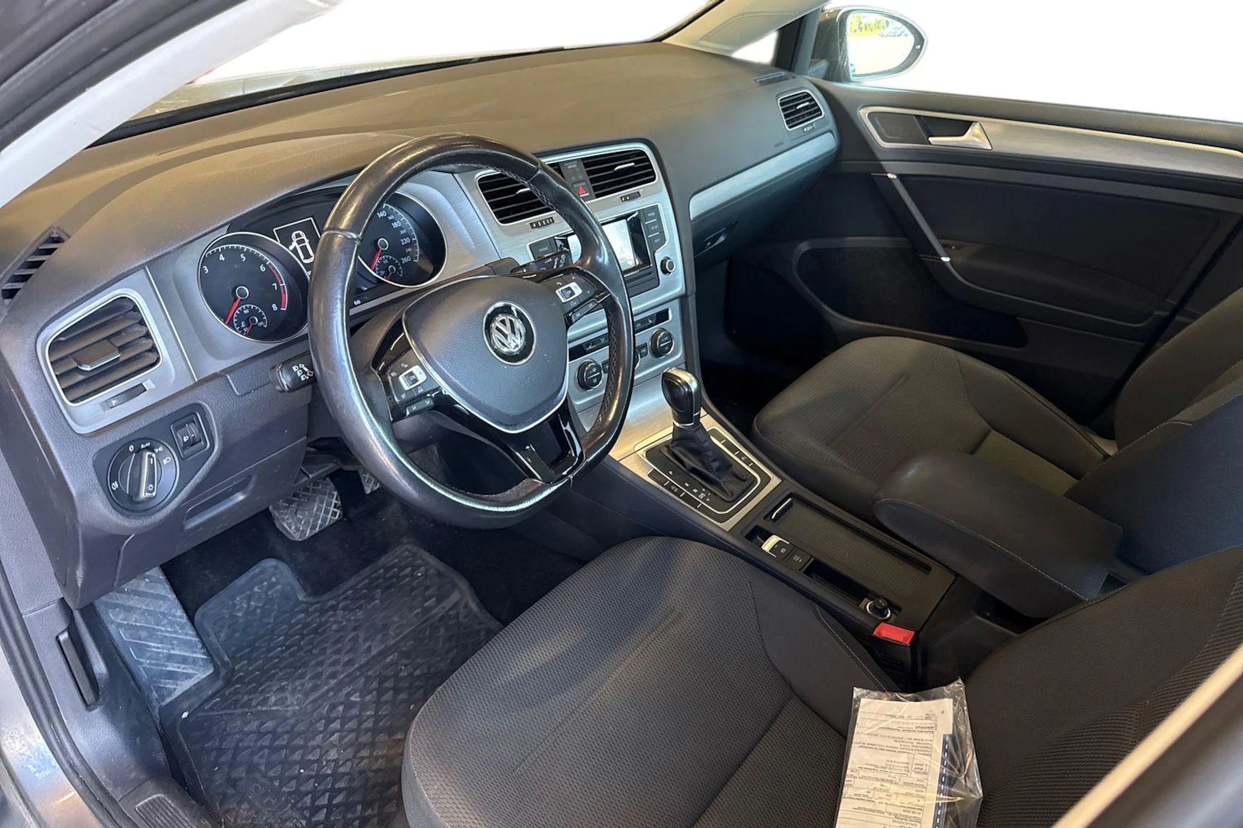 harmaa Volkswagen Golf 2015 kuva 3.