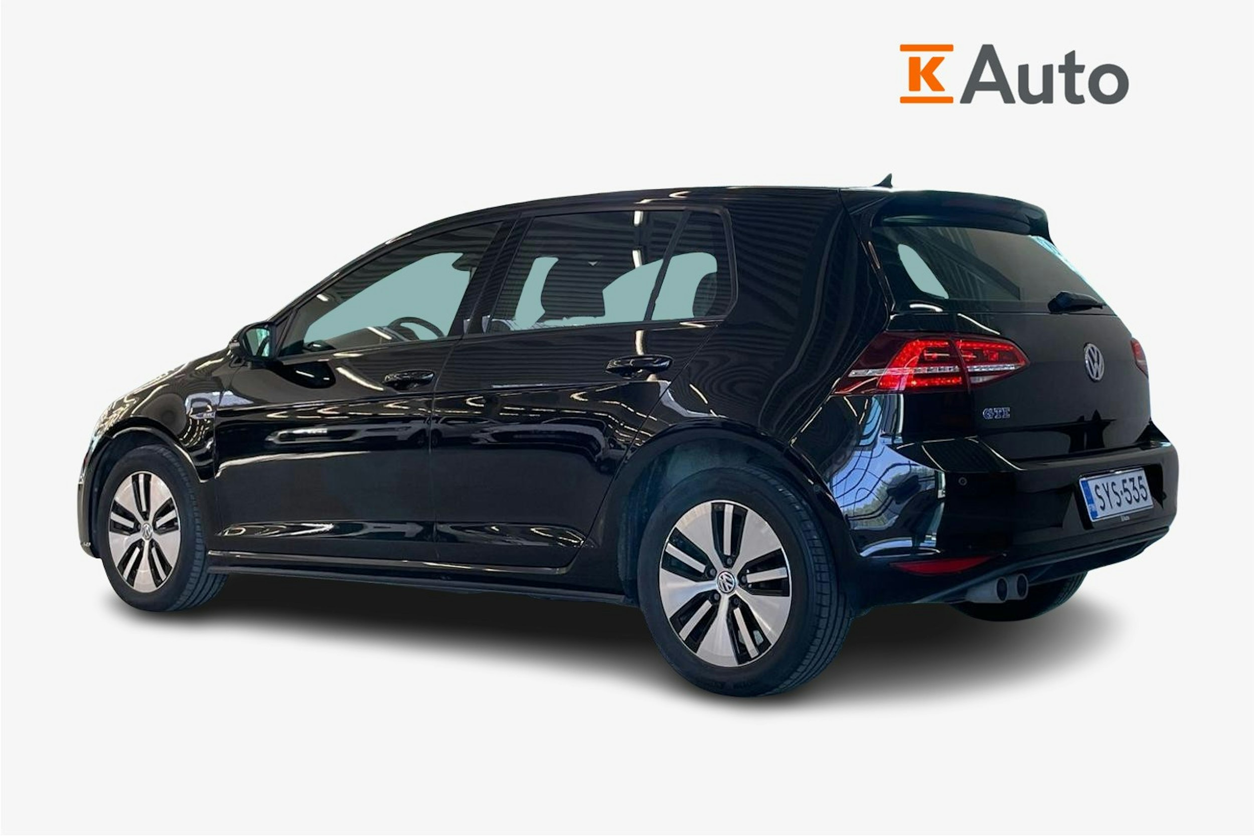 Musta Volkswagen GOLF 2015 kuva 2.