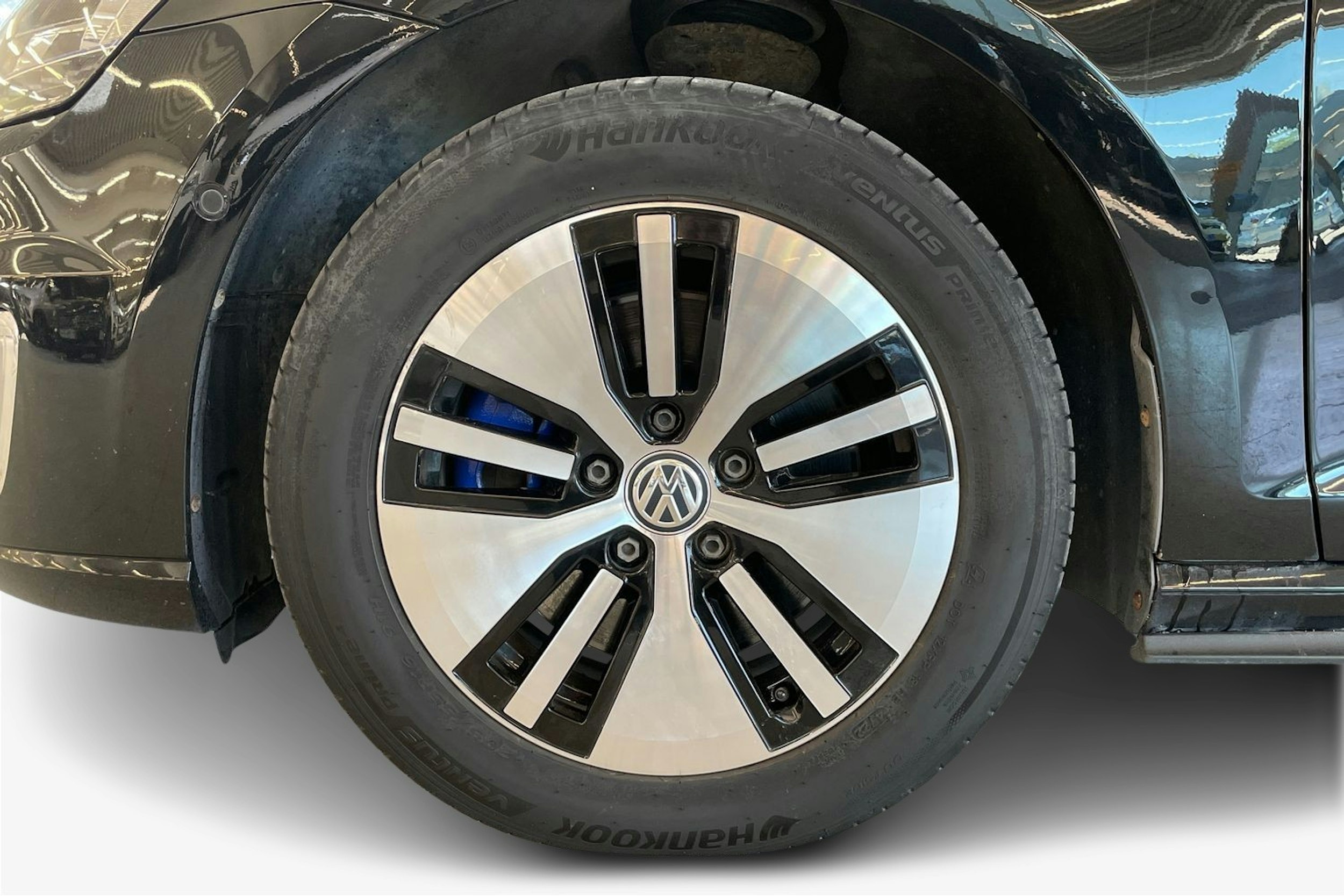 Musta Volkswagen GOLF 2015 kuva 9.