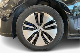 Musta Volkswagen GOLF 2015 kuva 9.