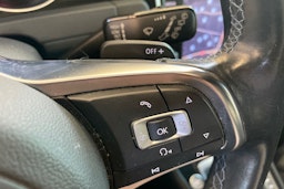 Musta Volkswagen GOLF 2015 kuva 15.