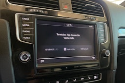 Musta Volkswagen GOLF 2015 kuva 20.