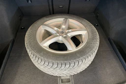 Valkoinen Volkswagen GOLF 2015 kuva 10.