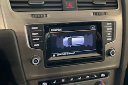 Valkoinen Volkswagen GOLF 2015 kuva 14.