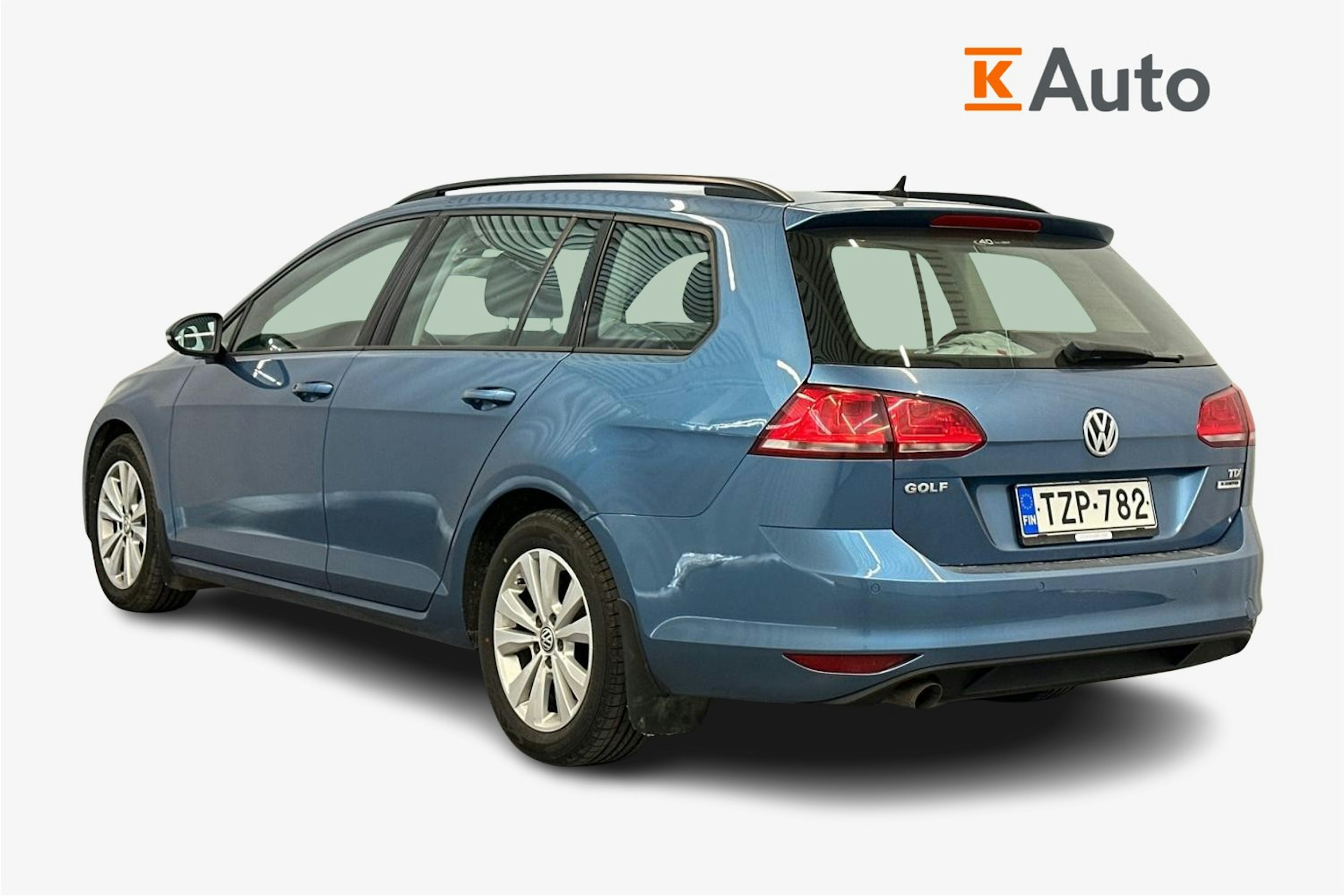 Sininen Volkswagen GOLF 2015 kuva 2.