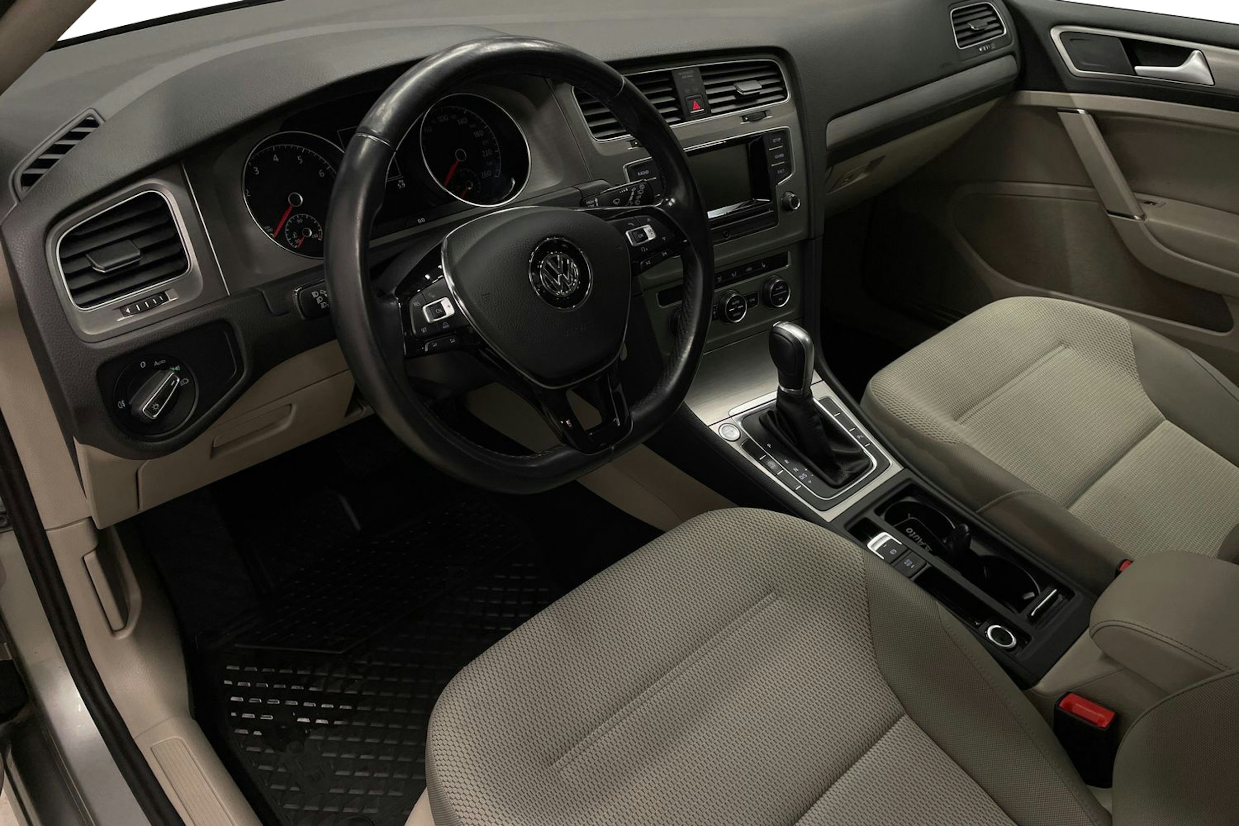 Harmaa Volkswagen GOLF 2015 kuva 7.