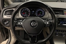 Harmaa Volkswagen GOLF 2015 kuva 16.