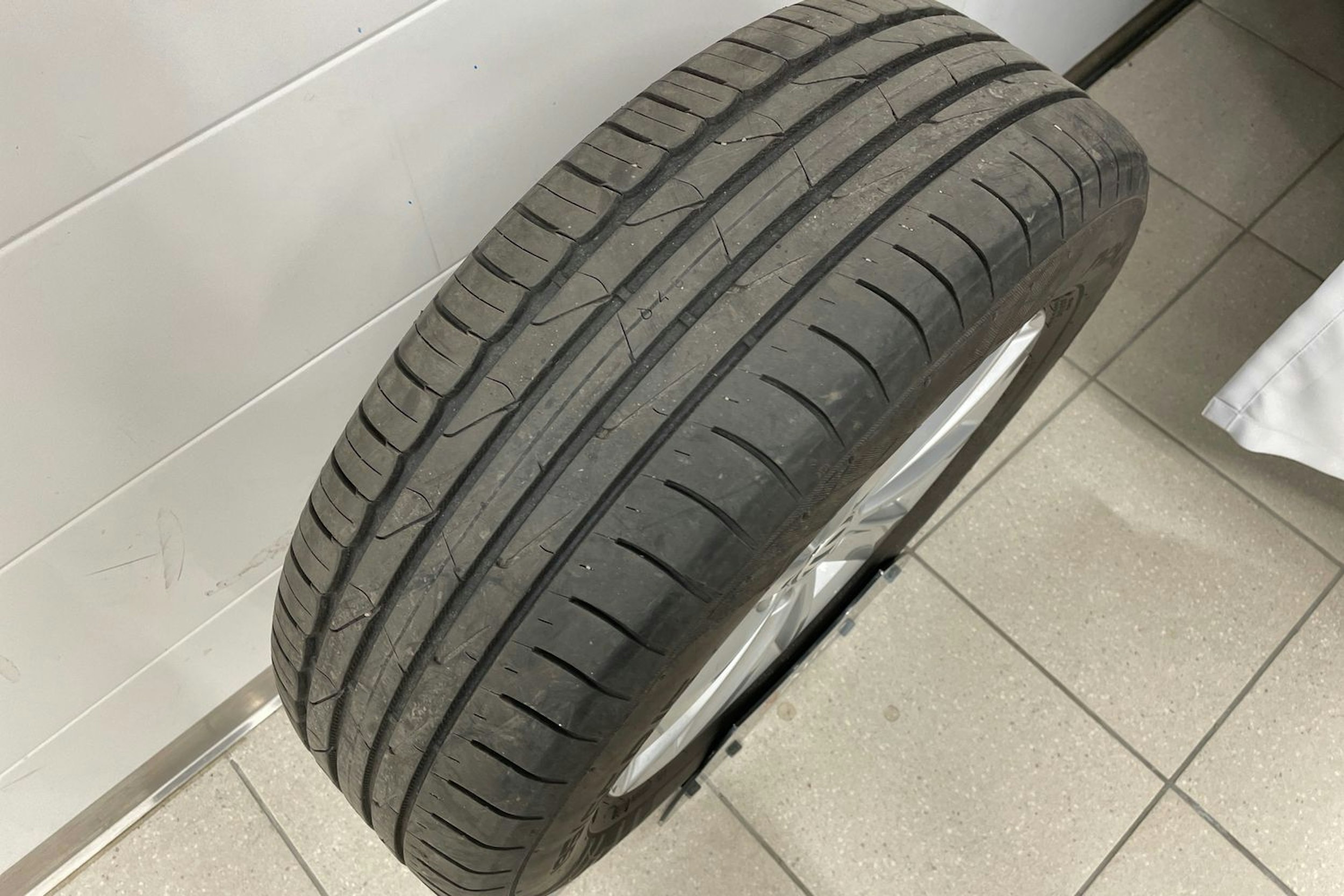 Harmaa Volkswagen GOLF 2015 kuva 25.