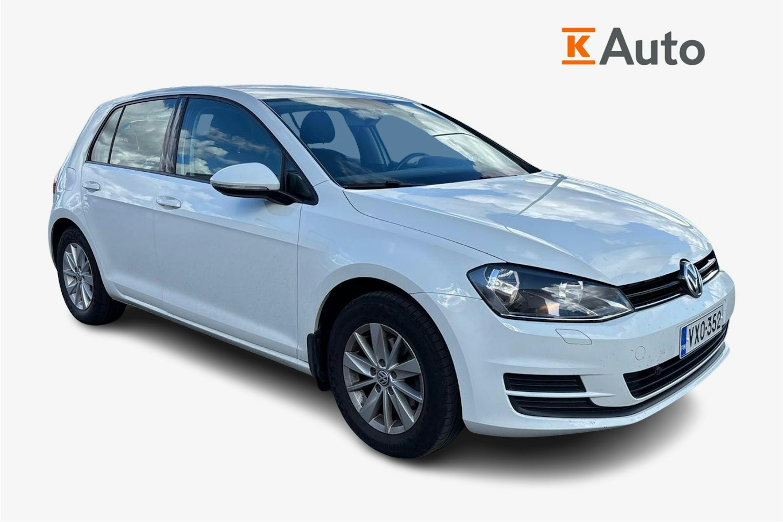 valkoinen Volkswagen Golf 2015 kuva 1.