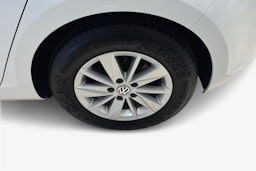 valkoinen Volkswagen Golf 2015 kuva 11.