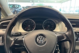 valkoinen Volkswagen Golf 2015 kuva 14.
