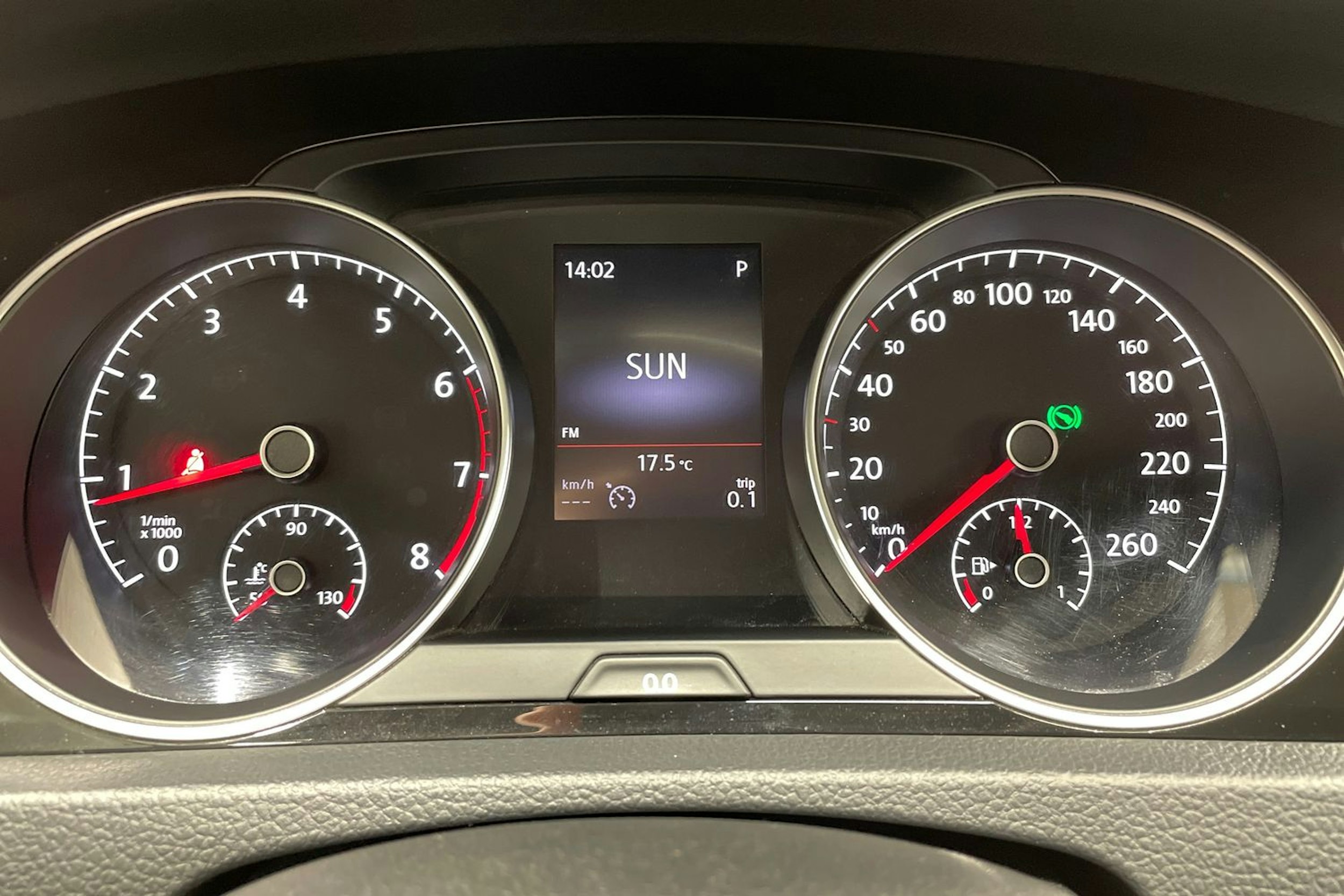 Musta Volkswagen GOLF 2015 kuva 16.