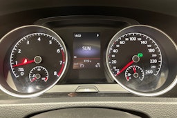 Musta Volkswagen GOLF 2015 kuva 16.