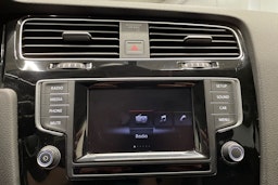 Musta Volkswagen GOLF 2015 kuva 19.