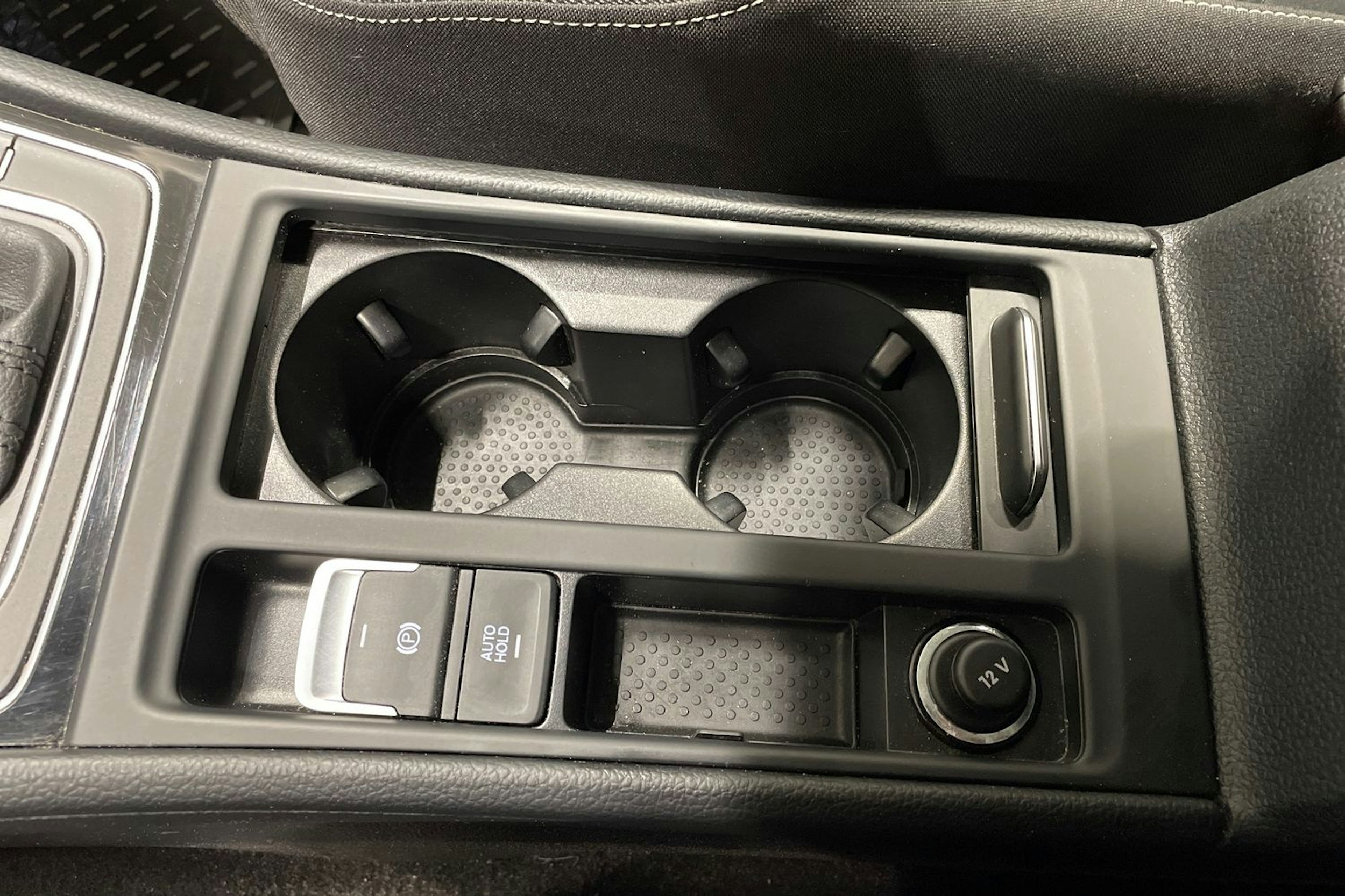 Musta Volkswagen GOLF 2015 kuva 22.