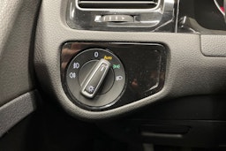 Musta Volkswagen GOLF 2015 kuva 23.