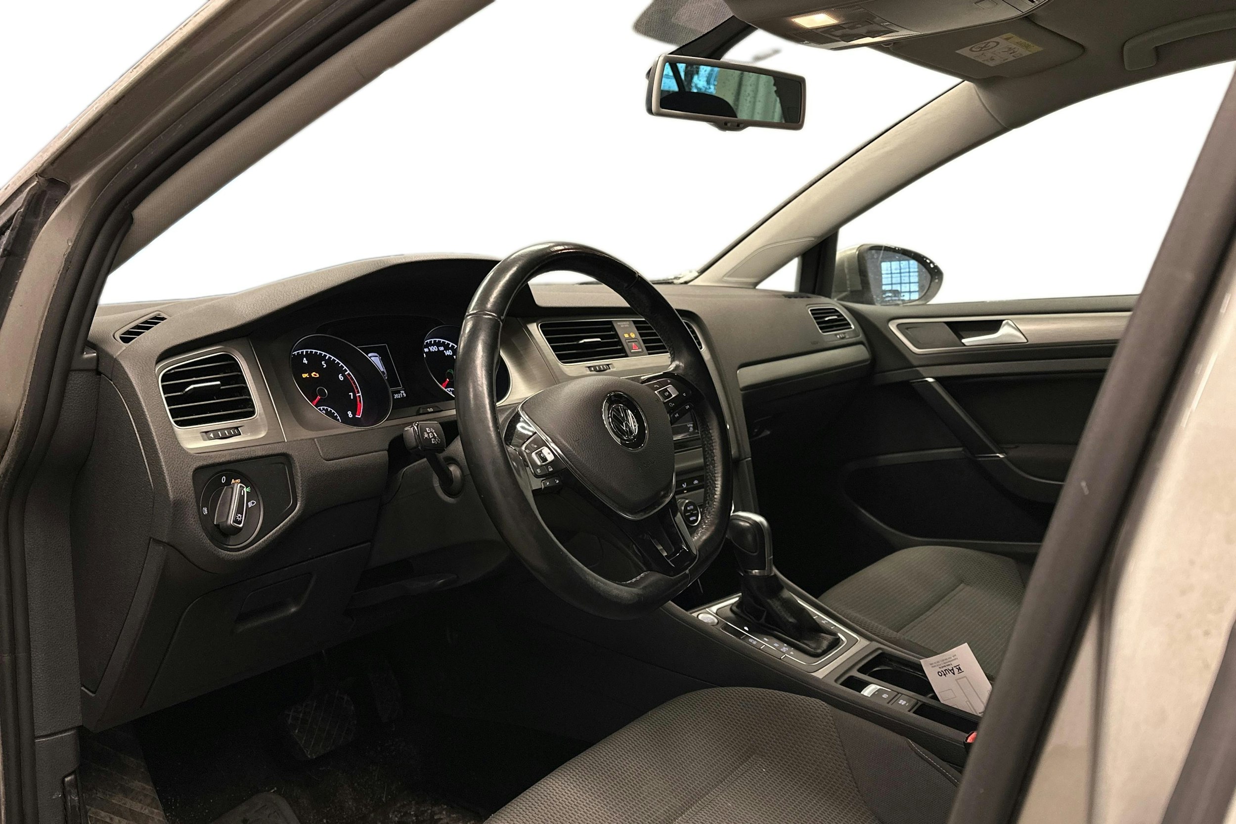 harmaa Volkswagen Golf 2015 kuva 3.