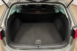 harmaa Volkswagen Golf 2015 kuva 14.