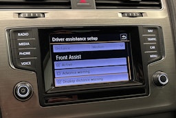 harmaa Volkswagen Golf 2015 kuva 21.