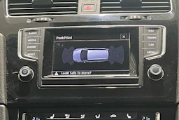 harmaa Volkswagen Golf 2015 kuva 22.
