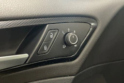 harmaa Volkswagen Golf 2015 kuva 24.