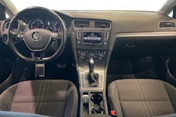 musta Volkswagen Golf 2015 kuva 9.