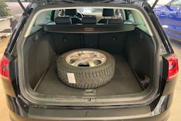 musta Volkswagen Golf 2015 kuva 14.