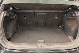 musta Volkswagen Golf 2015 kuva 10.