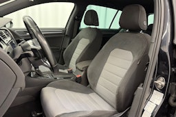 musta Volkswagen Golf 2015 kuva 11.