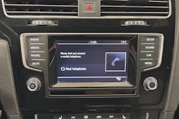 musta Volkswagen Golf 2015 kuva 16.