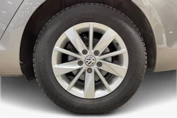 harmaa Volkswagen Golf 2015 kuva 9.