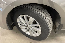 harmaa Volkswagen Golf 2015 kuva 10.