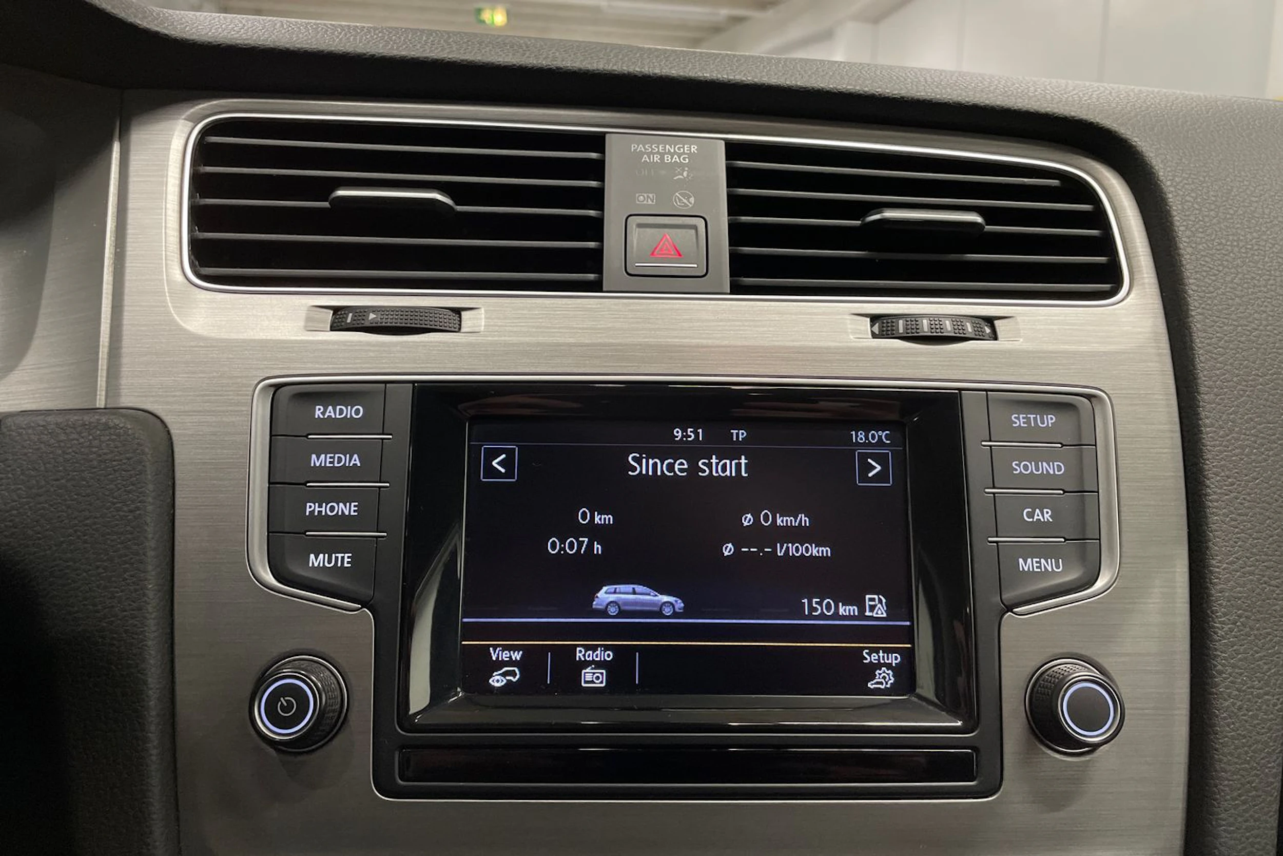 harmaa Volkswagen Golf 2015 kuva 16.