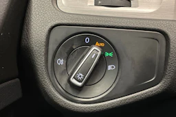 harmaa Volkswagen Golf 2015 kuva 19.