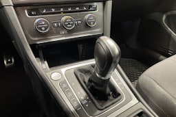 met. punainen Volkswagen Golf 2016 kuva 21.