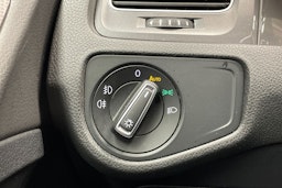 met. punainen Volkswagen Golf 2016 kuva 22.