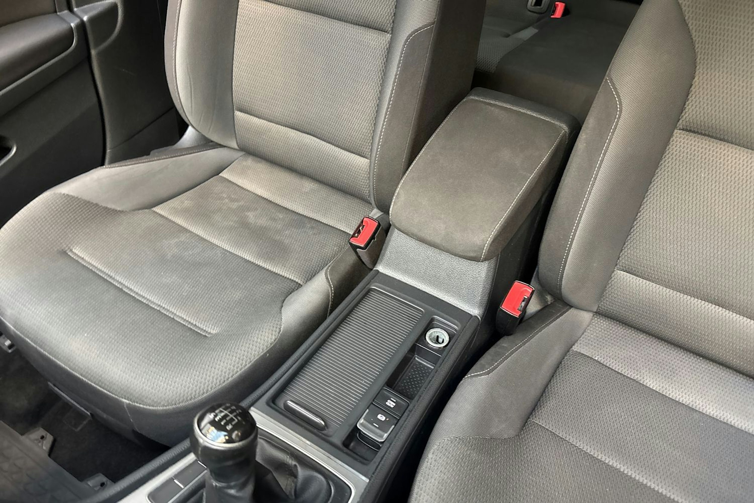 hopea Volkswagen Golf 2016 kuva 21.