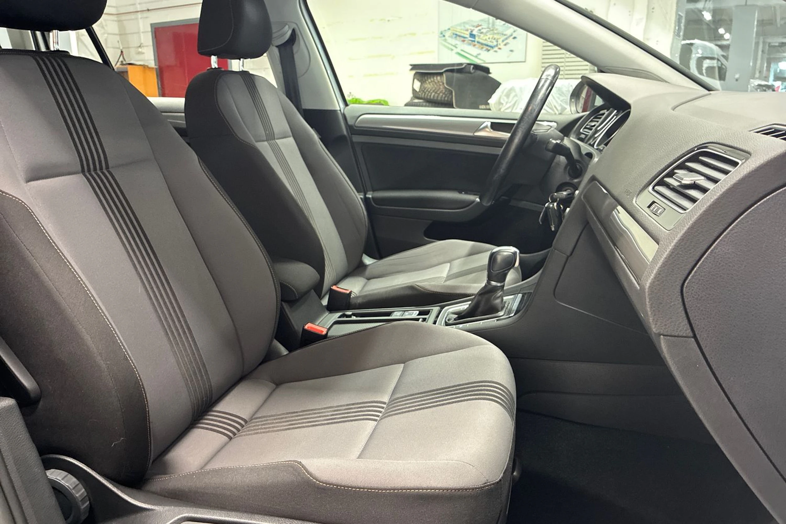 hopea Volkswagen Golf 2016 kuva 25.