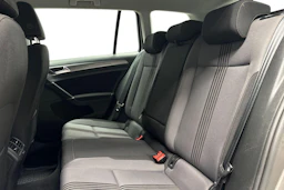 harmaa Volkswagen Golf 2017 kuva 11.
