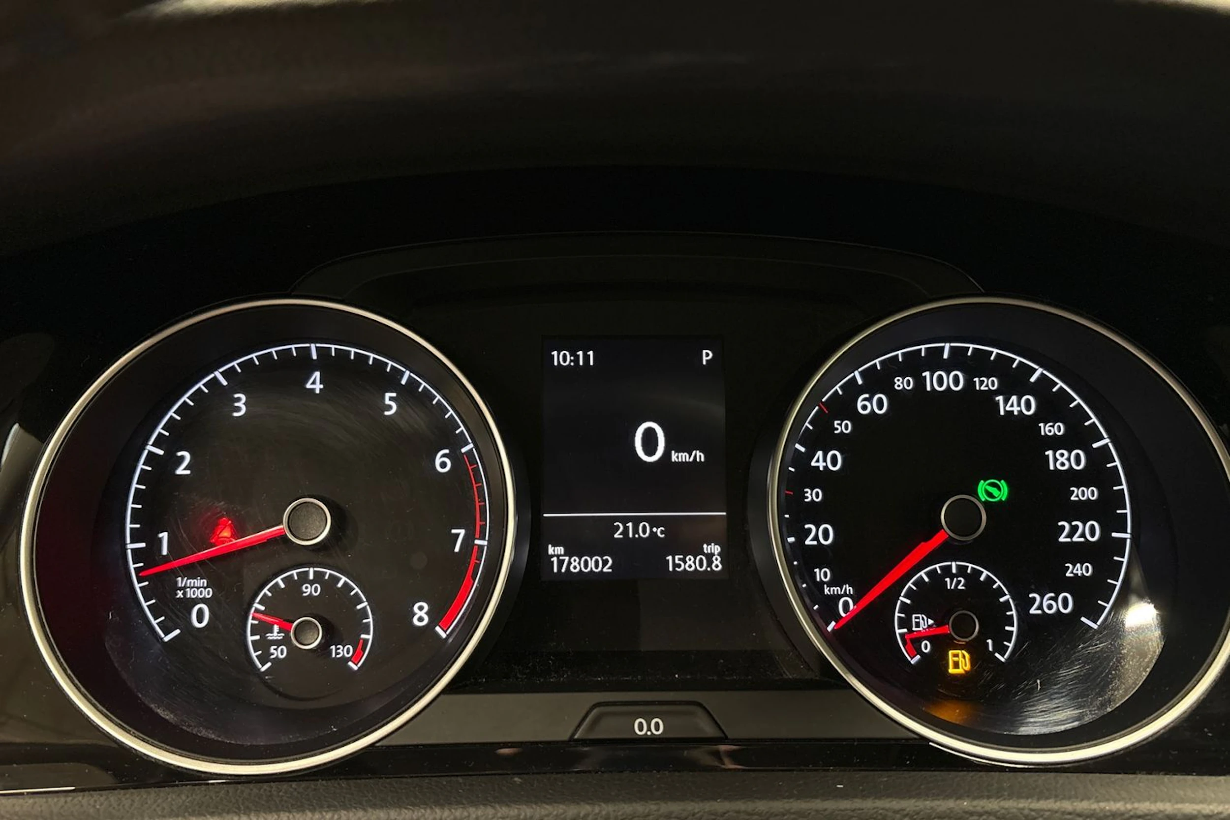 harmaa Volkswagen Golf 2017 kuva 16.