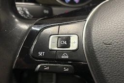 harmaa Volkswagen Golf 2017 kuva 17.